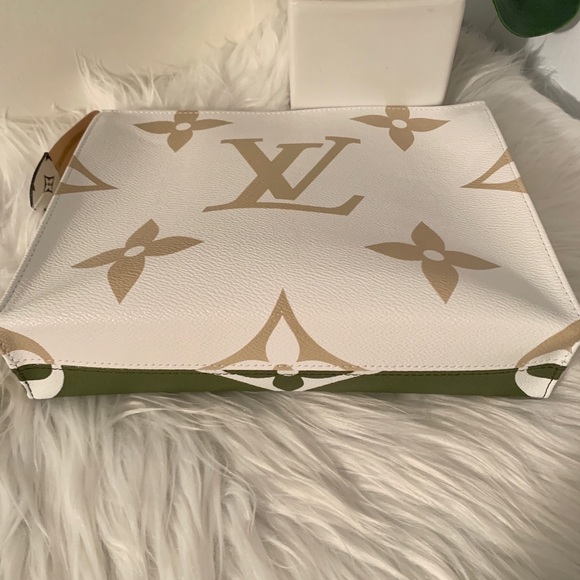 SOLD - Picture 3 of 8